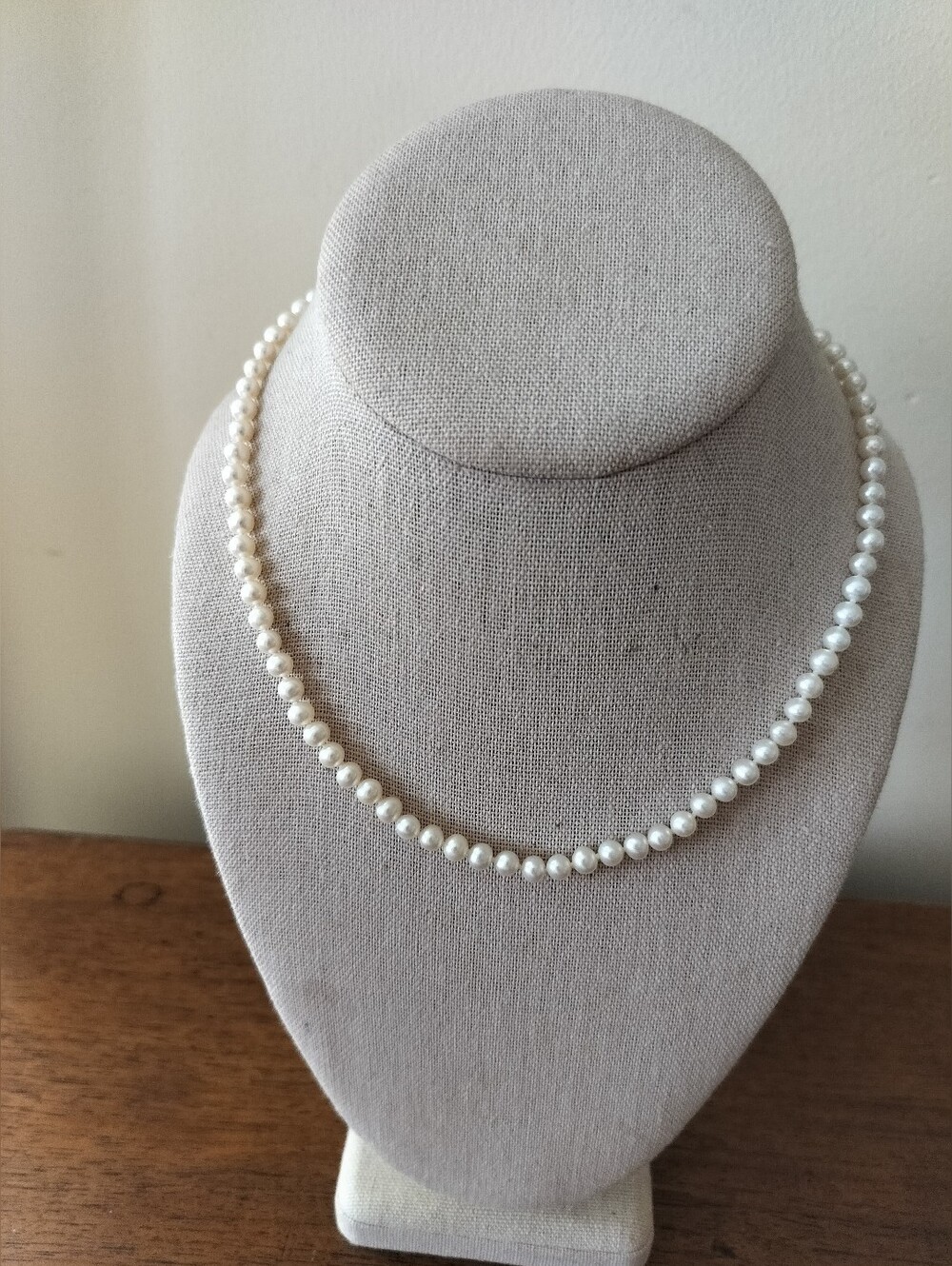 Signed PJS 14k Gold Yellow White Pearl  Necklace - Elegant Women's